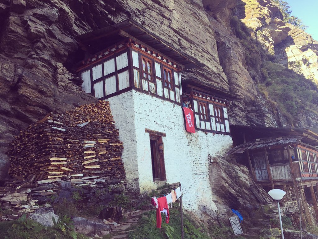 Praying that the people of the mountains would know their Messiah! #Himalayas <a href="/TheCRmovement/">Circuit Rider</a> <a href="/fire_fragrance/">Fire & Fragrance</a>