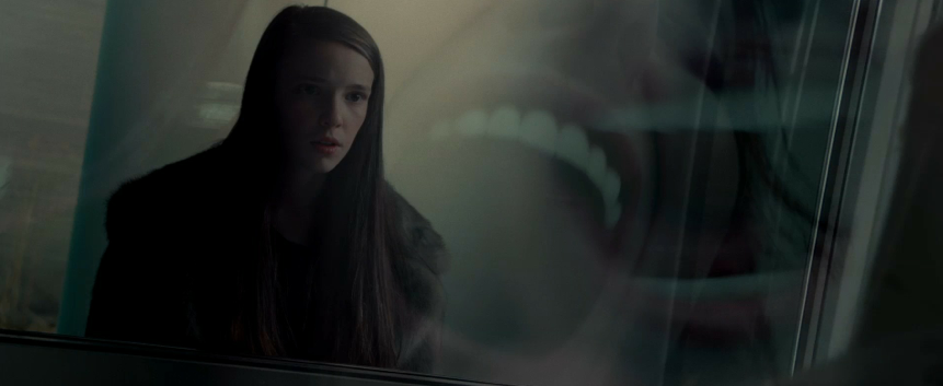 NeueHouse's tweet photo. Virtual terror becomes all too real in today's screening of #Horror feat @OfficialChloeS. #NHScreenings #NHMadisonSq https://t.co/CNjzUeLTK4
