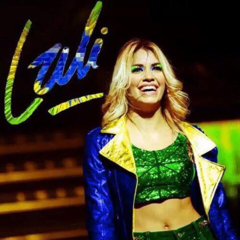 HappinesLalita's tweet photo. Brasil espera tu show! Queremos bailar con vos @laliespos 🙏🏻🙌🏻💘💥 cc @lalimusica https://t.co/i1hy6fglQr