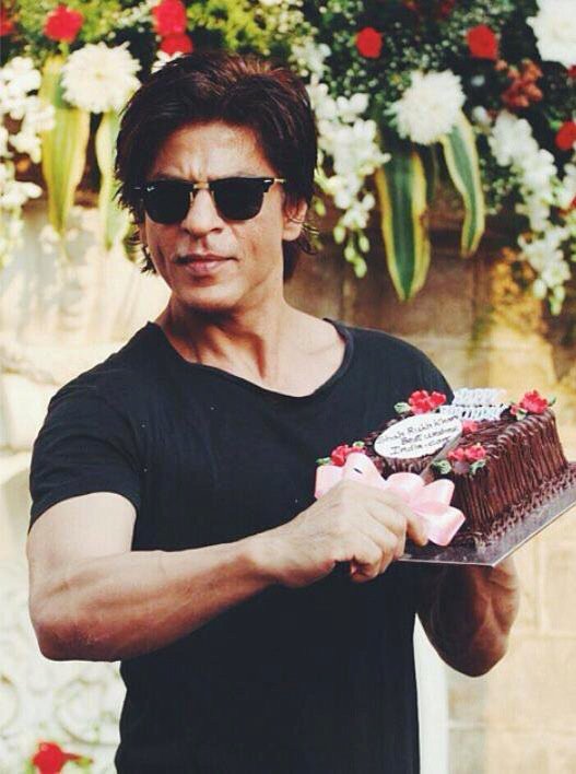 HAPPY BIRTHDAY SHAH RUKH KHAN !!! .. 