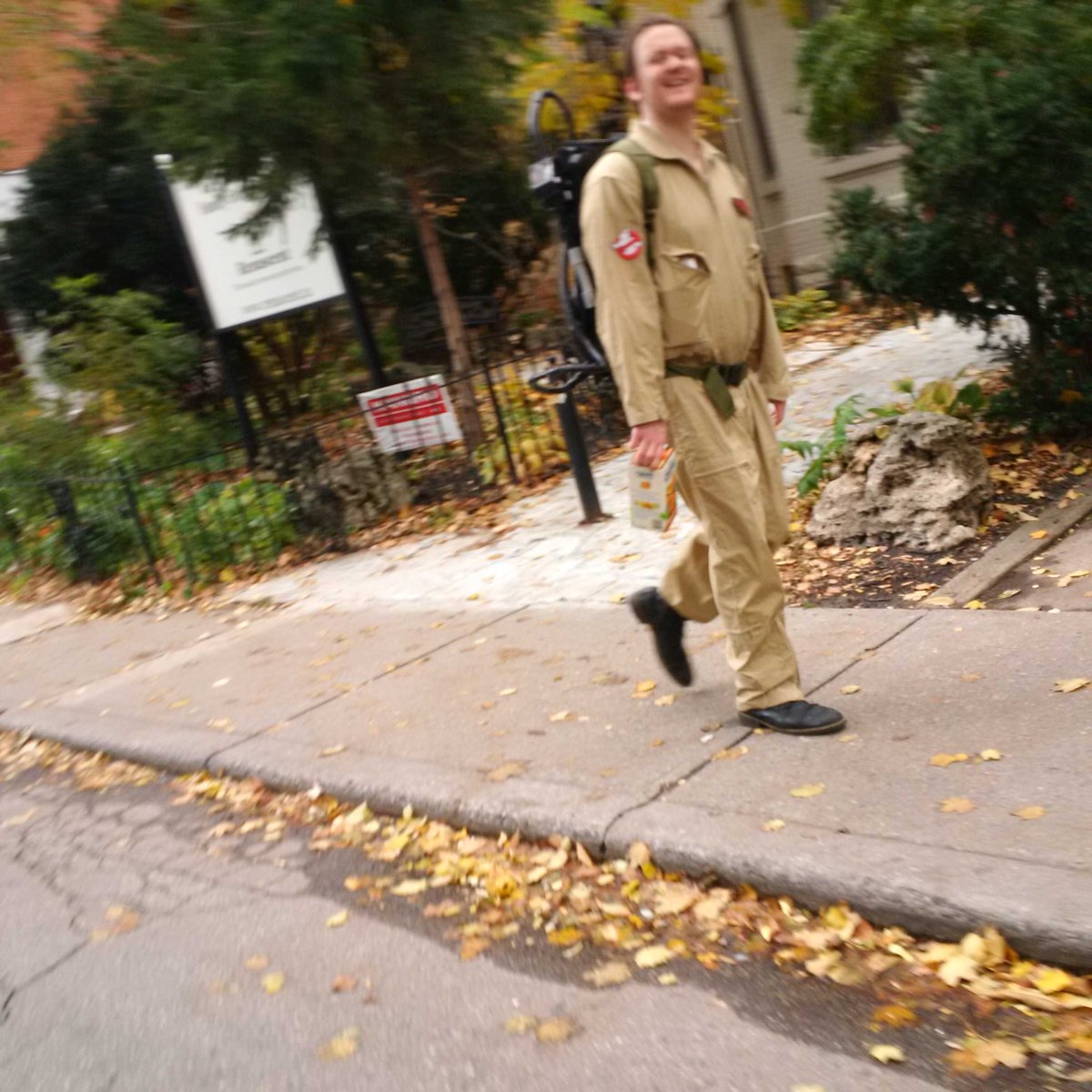 Massatron101's tweet photo. Ghostbuster's need there morning cup of OJ!!!#HalloweenHangover https://t.co/htVdiDOi1w