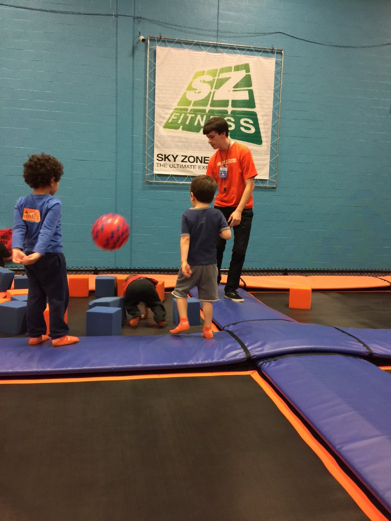 StephenKChiu's tweet photo. #jumpyjump @SkyZoneWhitby #mostpatientstaffever with 3 boys not really listening. Kudos! https://t.co/GcjtrHhyGz
