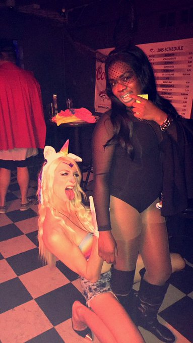 Haha these ladies I loved them!!!! https://t.co/tKVc0cL2MN