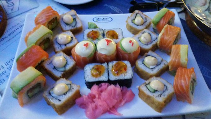 I'm a lil #sushi #obsessed #OceanBasket #foodporn #Foodgasm 💙❤💙❤💙❤ https://t.co/kxFZ9fM6sG<a href="/tag/sushi"class="tags">#sushi</a><a href="/tag/obsessed"class="tags">#obsessed</a><a href="/tag/oceanbasket"class="tags">#OceanBasket</a><a href="/tag/foodporn"class="tags">#foodporn</a><a href="/tag/foodgasm"class="tags"><span>#foodgasm</span></a>