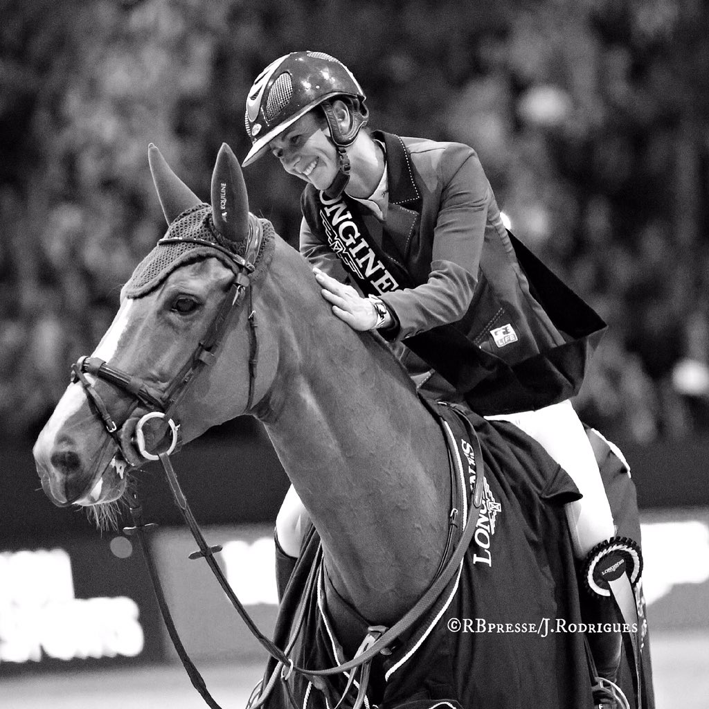 Pénélope Leprevost et Flora remportent leur 2ème Grand Prix Coupe du monde de la saison à <a href="/Equitalyon/">Equita Lyon</a> #magique