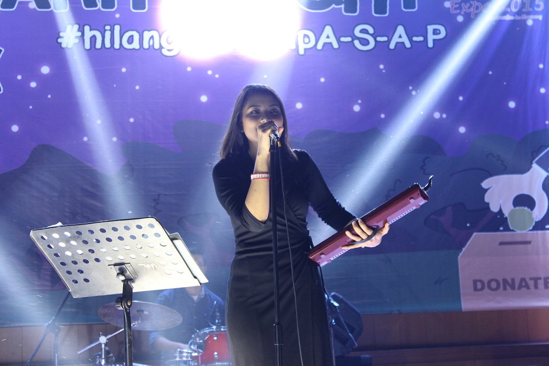 uincommunity's tweet photo. Penampilan kak @danillajpr tadi di Charity Night #economyexpo2015 @EconomyExpo https://t.co/cm7u5iEDGw