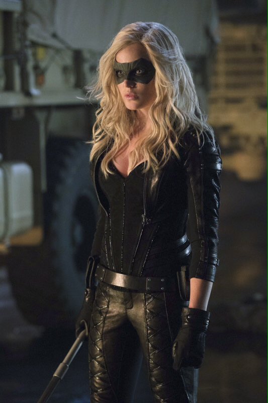 CharacterVersus's tweet image. Suggestion from @haythamfangirl 

RT for Laurel
FAV for Sara

#Arrow