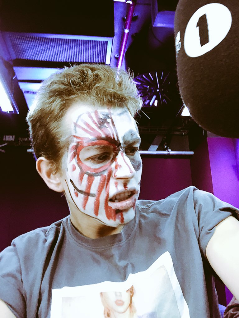 This is my #expressyourselfie whilst on @BBCR1 #lovingit also... These too. #VampsonR1