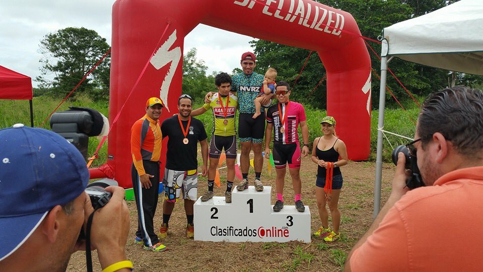 robertsonpr_'s tweet photo. Primer podio en el ciclismo y en la temporada de #cyclocross #cxpr #labicicura https://t.co/v68EVECcWW