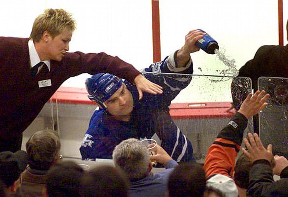 Happy Birthday to the great Tie Domi!! 