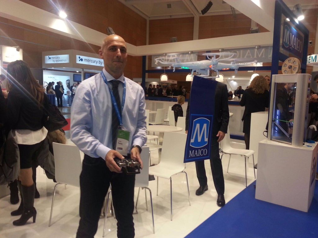 StudioGiano's tweet photo. Il nostro lavoro è passione, a volte anche #gioco. #FIA2015 #Rimini @palacongressiRN @Maico_Italia https://t.co/A4w5FGx48f