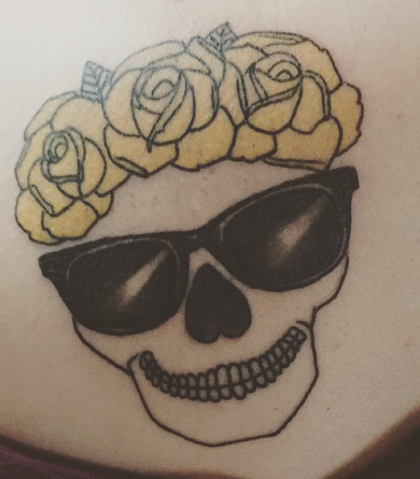snarwors's tweet photo. A close up of my new tattoo, Skellie (partly inspired by @omgliterallydead) #thesunglasses… https://t.co/bGrylWQkkd https://t.co/LfvOeyu2a6