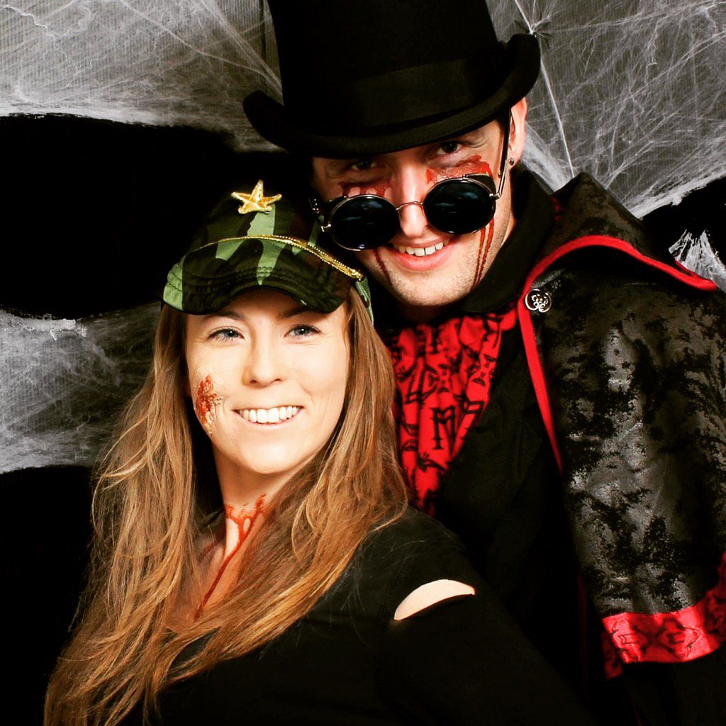 mltibbles's tweet photo. Halloween fun blood and gore #halloween2015 #photobooth #fun https://t.co/ghyYPqqcqf