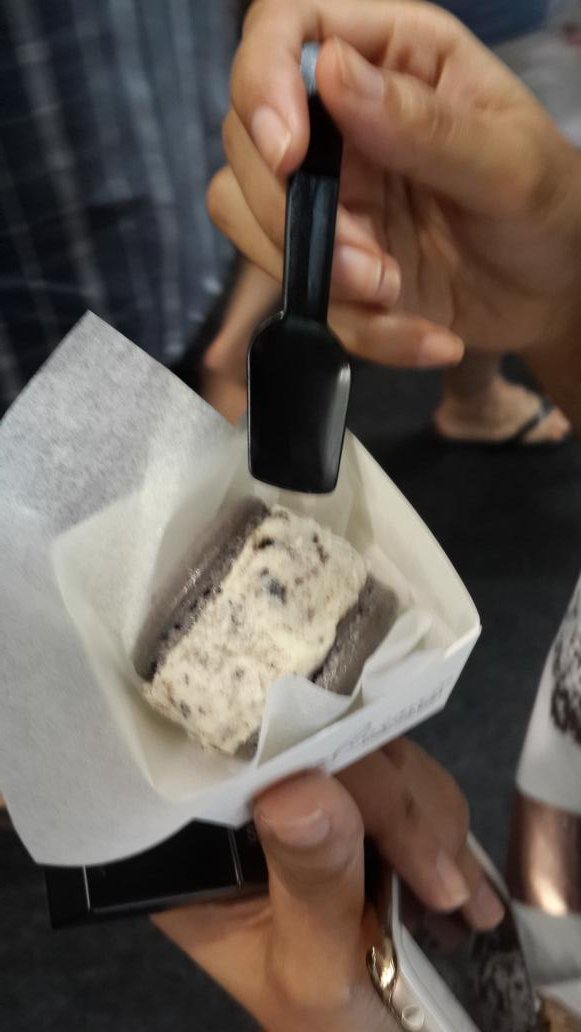 sanveer_mohan's tweet photo. Had the most tastiest treats ever at the @goodfoodSA @Rick_Stein #GFWS2015 @wickeddonuts 😍😍😍😆 https://t.co/lJs6DSs5mL