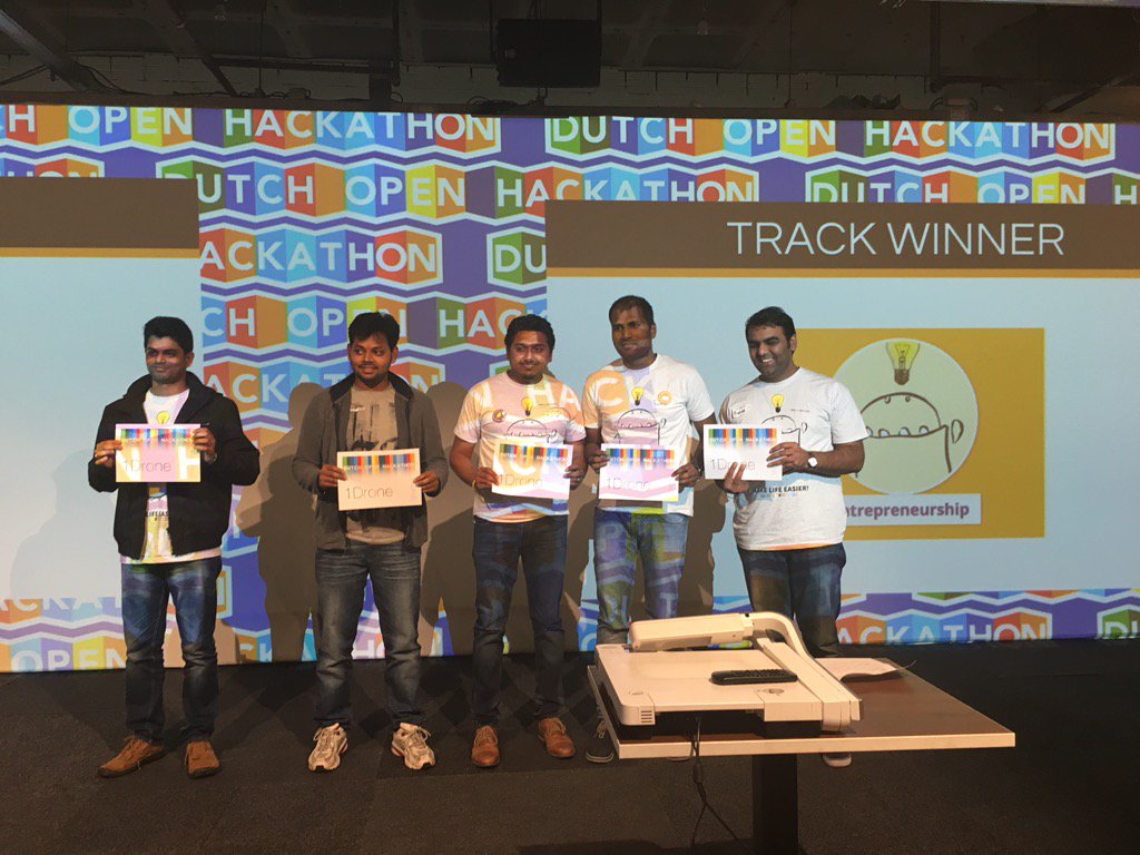KVK_NL's tweet photo. De track winner van entrepeneurship is team Startap! Gefeliciteerd! #dutchhack15 https://t.co/8pVkFKB47E