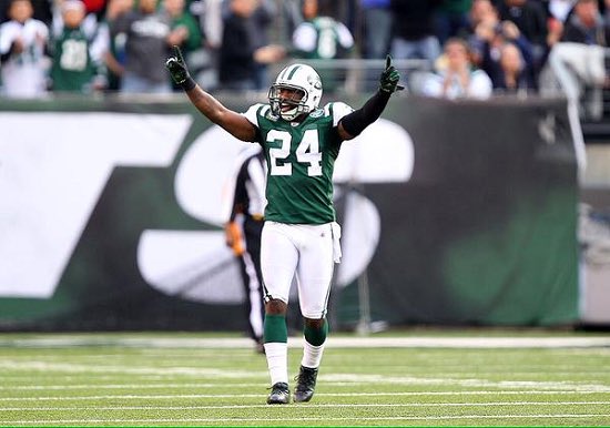 NFLBrackets_'s tweet image. RT: DARRELLE REVIS
FAV: JOHNATHAN JOSEPH