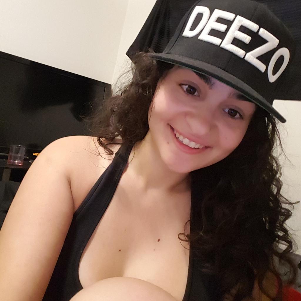 HomegirlMonie's tweet photo. Mood on my weekend. #KAI #Fad3 #DEEzo #NECESSARY @RealDEEzo https://t.co/jEQ8O2c3VS
