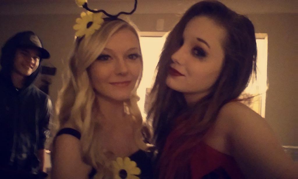 hammanerica's tweet photo. Halloween was hype 🎃💯🚬 https://t.co/IoSSWZ3NYk