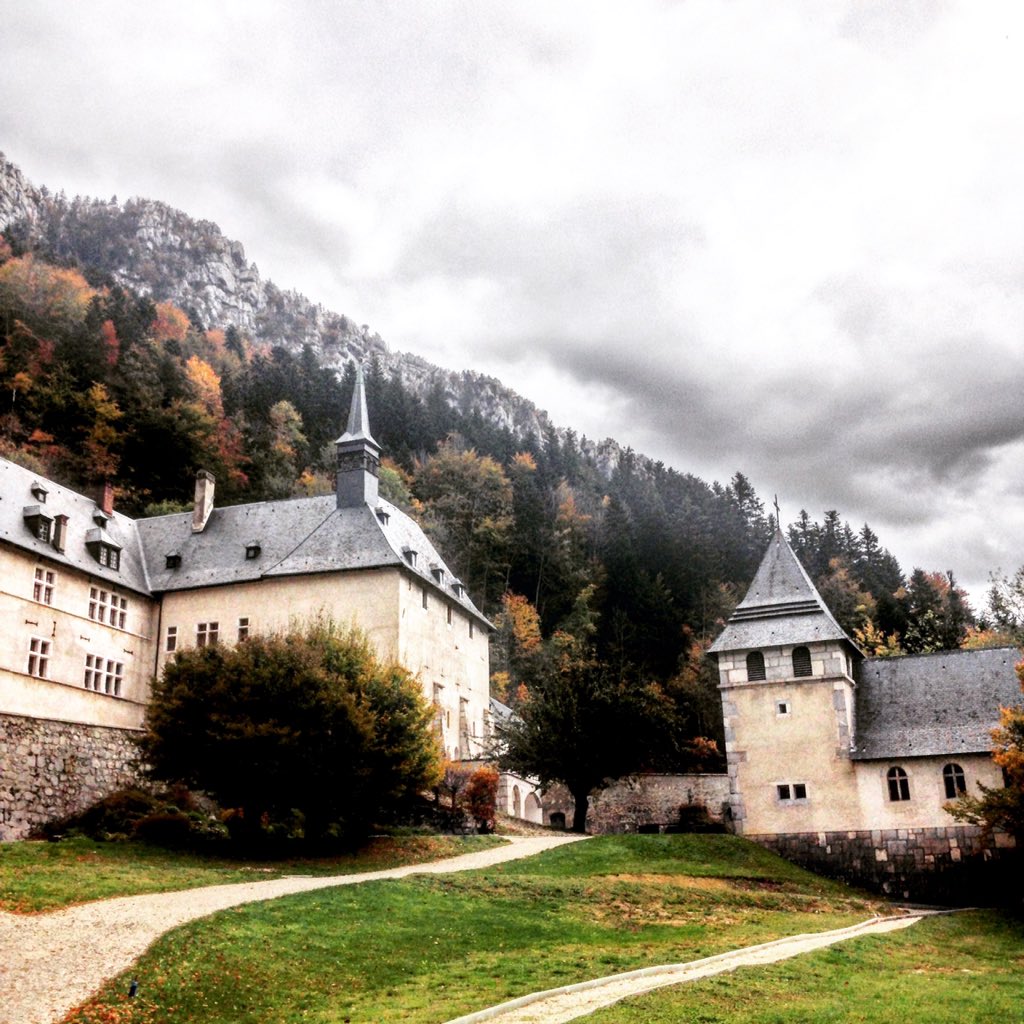 fxautric's tweet photo. Sound of silence !

#monastere #moines #chartreuse  #nature #photo #photography https://t.co/ag3S1p6nPY