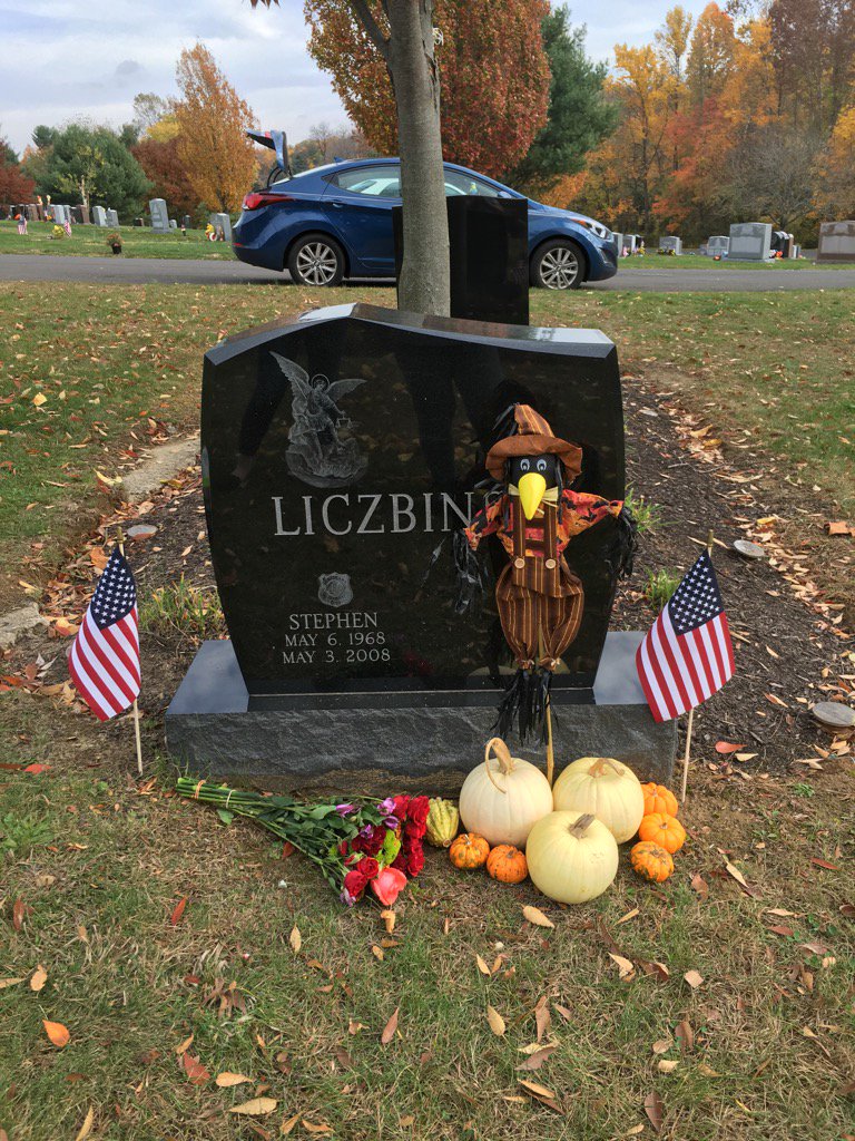 MLiczbinski's tweet photo. Happy Halloween Steve. https://t.co/mvwBYhTICy