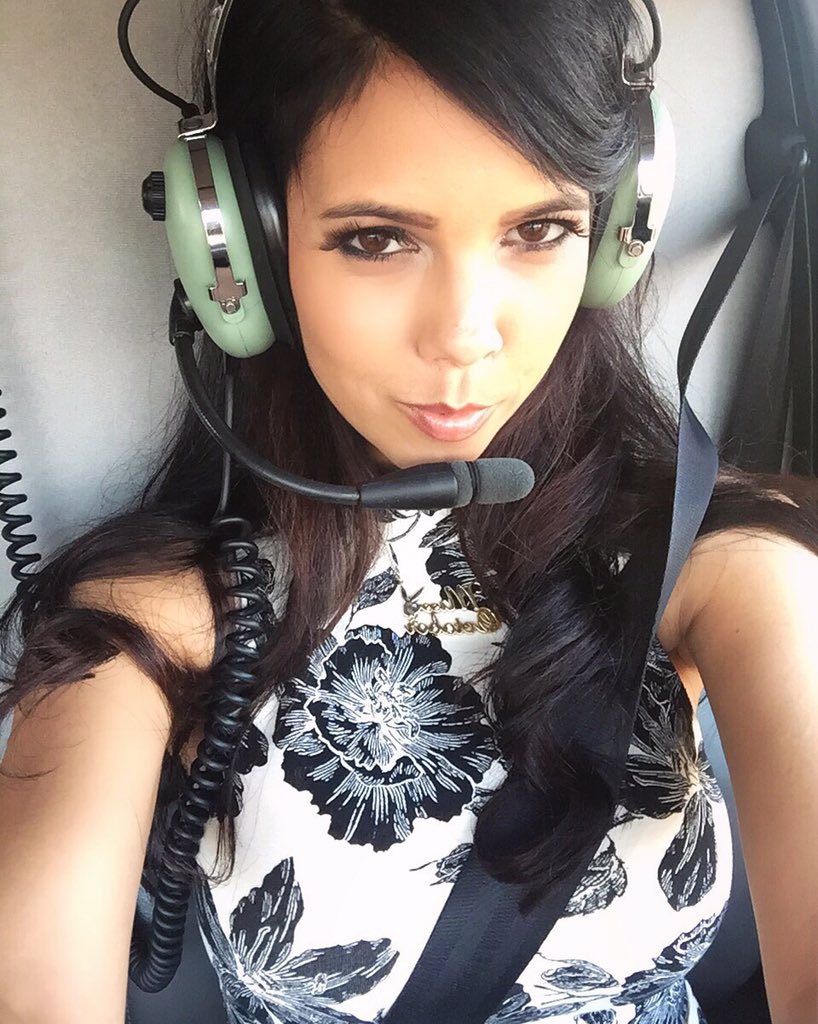 charlotte__jean's tweet image. Best Birthday Ever! Went on a sunset helicopter ride! 🚁 Thank you, My Rach! 🎉 #kandygram #birthday #playmate