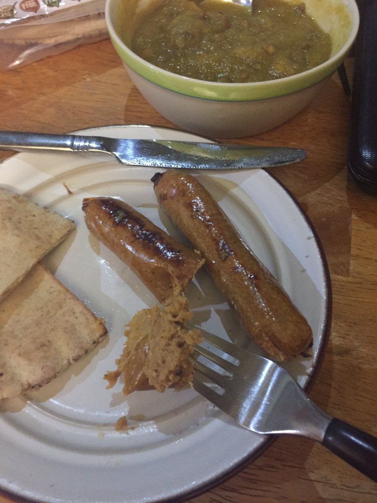 rg9266's tweet photo. *update*
They are amazing! Best sausages ever 😋😋 @moodleymanor #vegan #VeganSausage #DublinVegfest #tasty #Dublin https://t.co/TOzR0HNUIm