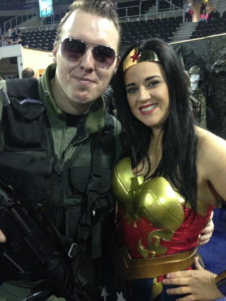 paulakaysax's tweet photo. #bfcc #Belfast #ComicCon #comicconbelfast #odyssey #odysseyarena #sse #sseairtricity #ssearena #wonderwoman https://t.co/QSsRjJwUdF