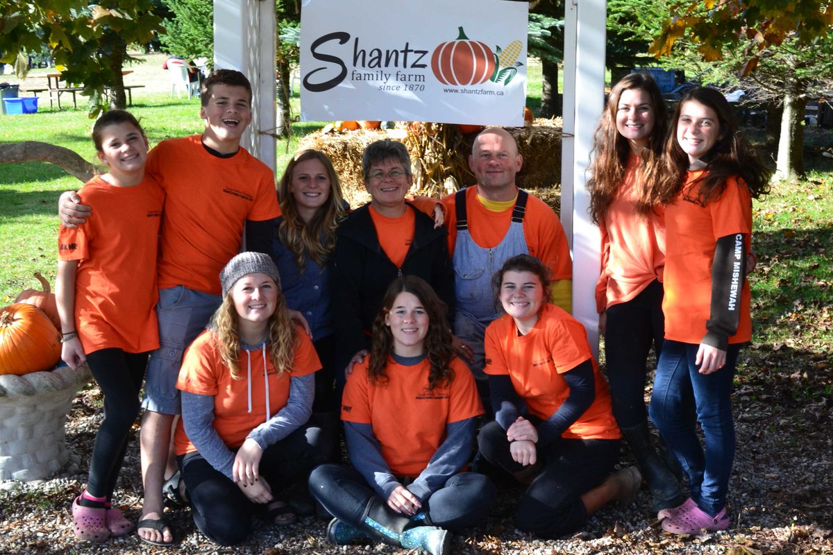 shantzfarm's tweet photo. Thanks to all of our visitors, family, & friends for a great season! #byebyepumpkins #cleanupbegins https://t.co/LbtS7rWVaB