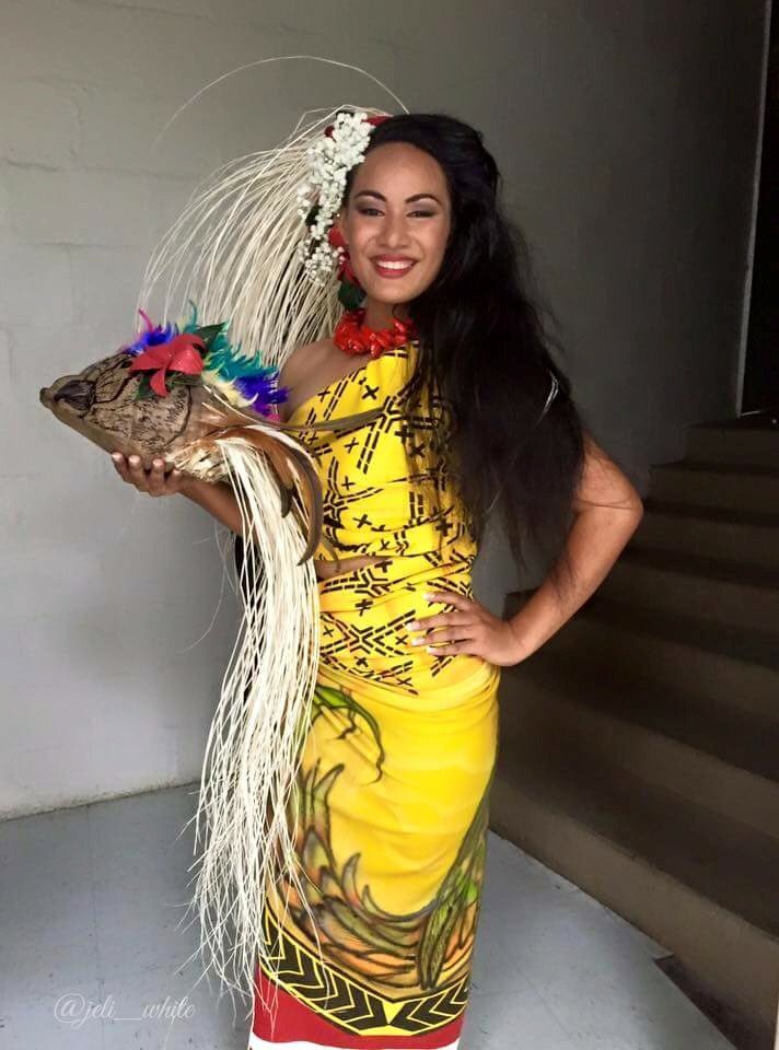 SamoanMemes's tweet photo. Congrats to the new Miss American Samoa, Suluga Taliau! 🌺 https://t.co/uMXQukrQMw