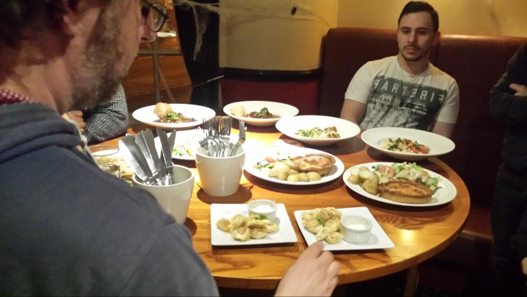 TTNWsalesstars's tweet image. Menu cook off and lock in mark 2 , teams working on charity events, tasty rewards n Christmas ideas. Team GnD rock.