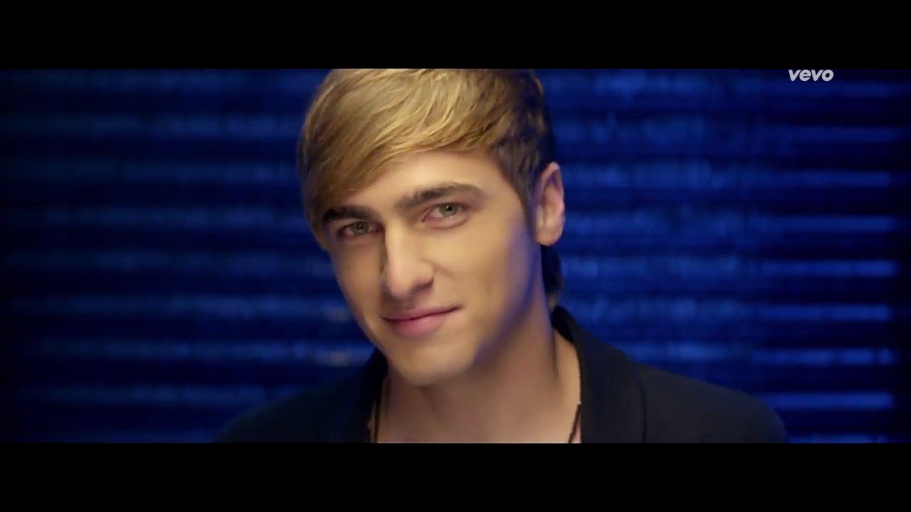 Happy birthday Kendall schmidt have a nice day!!!    Love You so much 