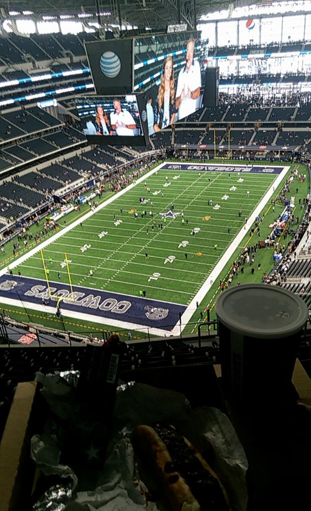 carlosss_init7's tweet photo. Game dayyyy!!!! #thegameiseverything https://t.co/37PwMfABwj