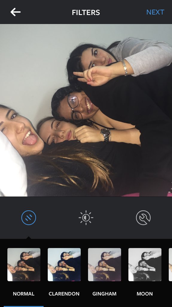 eden_ben_yehuda's tweet photo. חברות שלי לחדר 6 👅 https://t.co/MooeXwCbcZ
