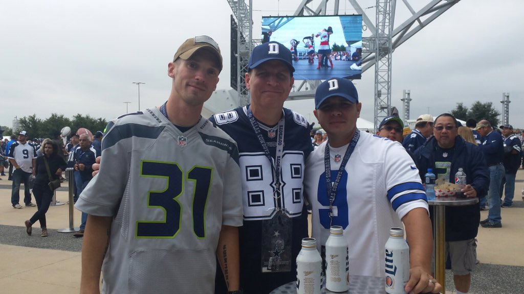 Omolaj's tweet photo. @ATTStadium Go @dallascowboys https://t.co/ivMeJnim9z
