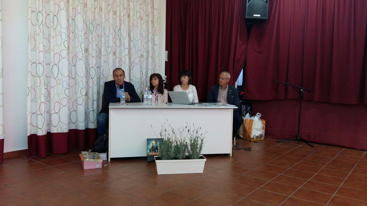 PaidosDenia's tweet image. Clausura #smartmaths. Gracias al Director del cefire Jose Antonio Poves por acudir y por el apoyo recibido @sepiegob