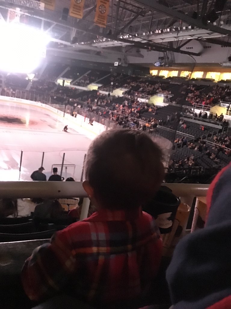 debjohnson1008's tweet photo. #PBruinsPride https://t.co/Hbu5BJ13he