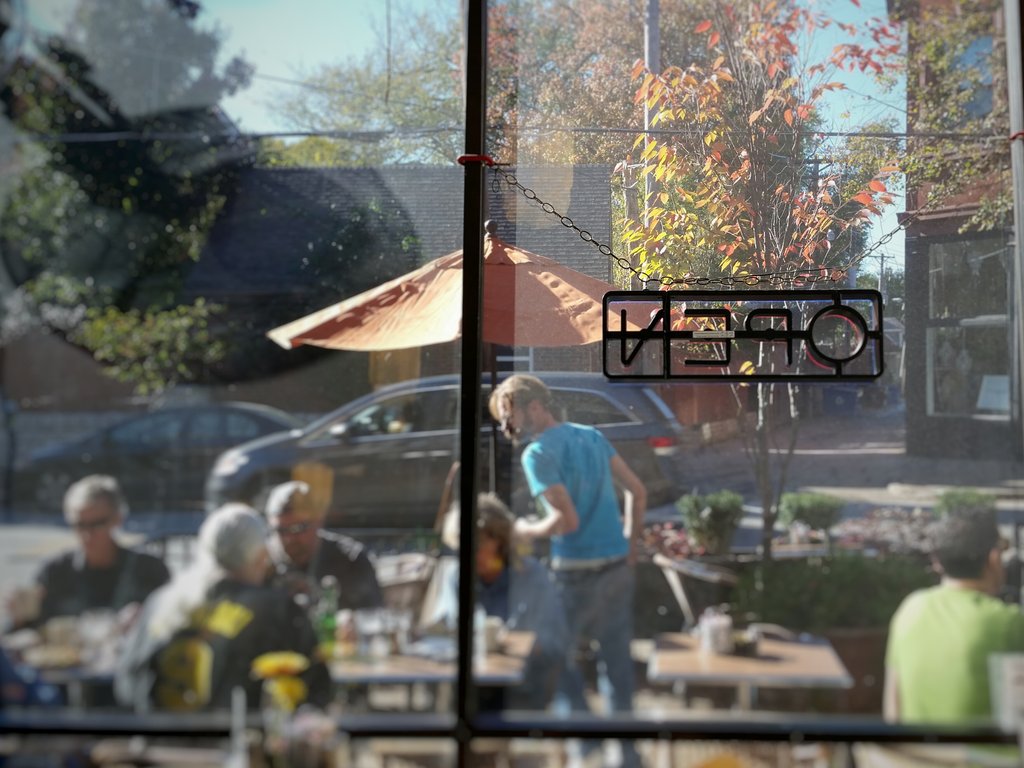 KoppermansSTL's tweet photo. Everyone loves dining on the patio, especially on November 1st. #CWE #patio #breakfast #deli https://t.co/KLeoIX0g2H