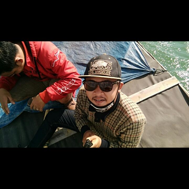 andre_stincking's tweet photo. Motor di atas air. https://t.co/mFxDStEZlH