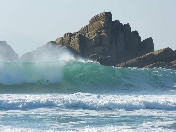 arielSTRABONI's tweet photo. Grandiose ! [ photos magnifiques de Corinne Caillé artiste peintre Facebook ] #Quiberon #Bretagne https://t.co/Yl7Cdldeqe