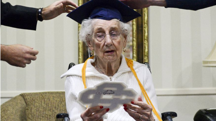 FoxNews's tweet photo. Tearful Michigan woman, 97, gets high school diploma https://t.co/25eKfyoAoO https://t.co/kH0bJAEFSD