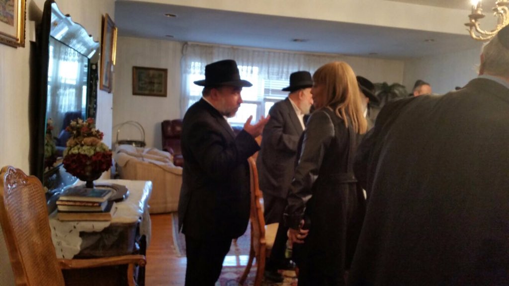 askbooboo's tweet photo. Thank You @MarkTreyger718 @PinnyDee for introducing @harris4assembly to the Sea Gate Community Good Luck on Nov. 3 https://t.co/dwwtAOZs8t