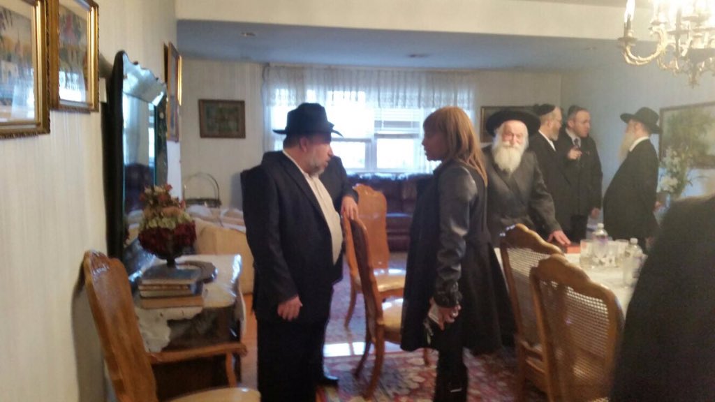 askbooboo's tweet photo. Thank You @MarkTreyger718 @PinnyDee for introducing @harris4assembly to the Sea Gate Community Good Luck on Nov. 3 https://t.co/dwwtAOZs8t