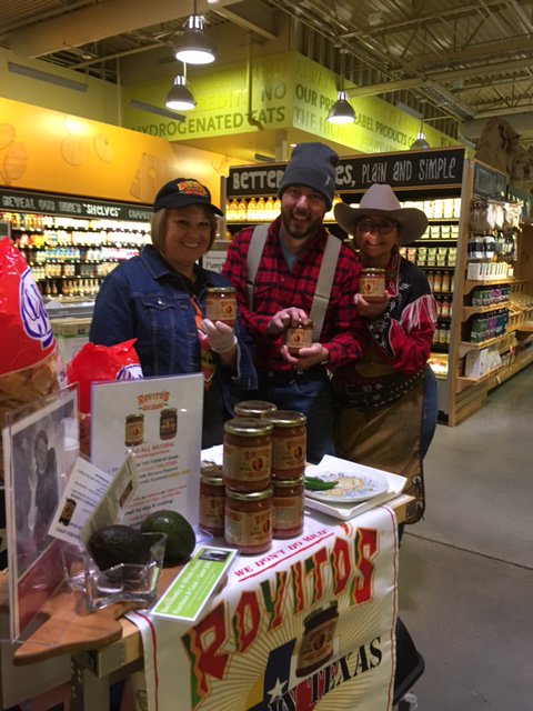 royitos's tweet photo. Halloween is the best! Super heroes, cowboys, crime fighters all love Royito's! https://t.co/NihZkbvfWX