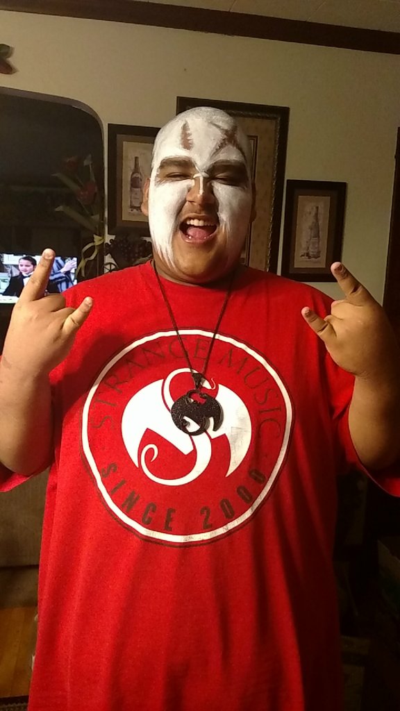 erriw1q882991's tweet photo. @StrangeMusicInc @TechN9ne look what I did for Halloween this year! #ForeverStrange! https://t.co/mbCBybUaQN