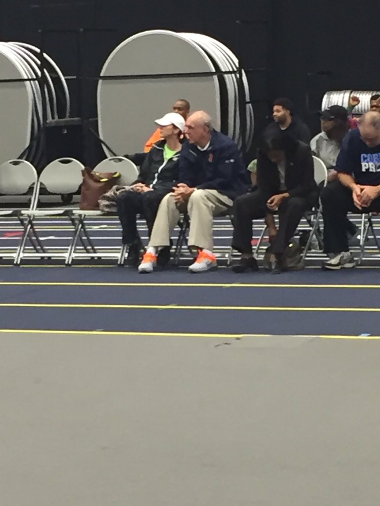 patskid315's tweet photo. 100 rts and I'll go jump on jim boeheim https://t.co/slgo0t1ugy