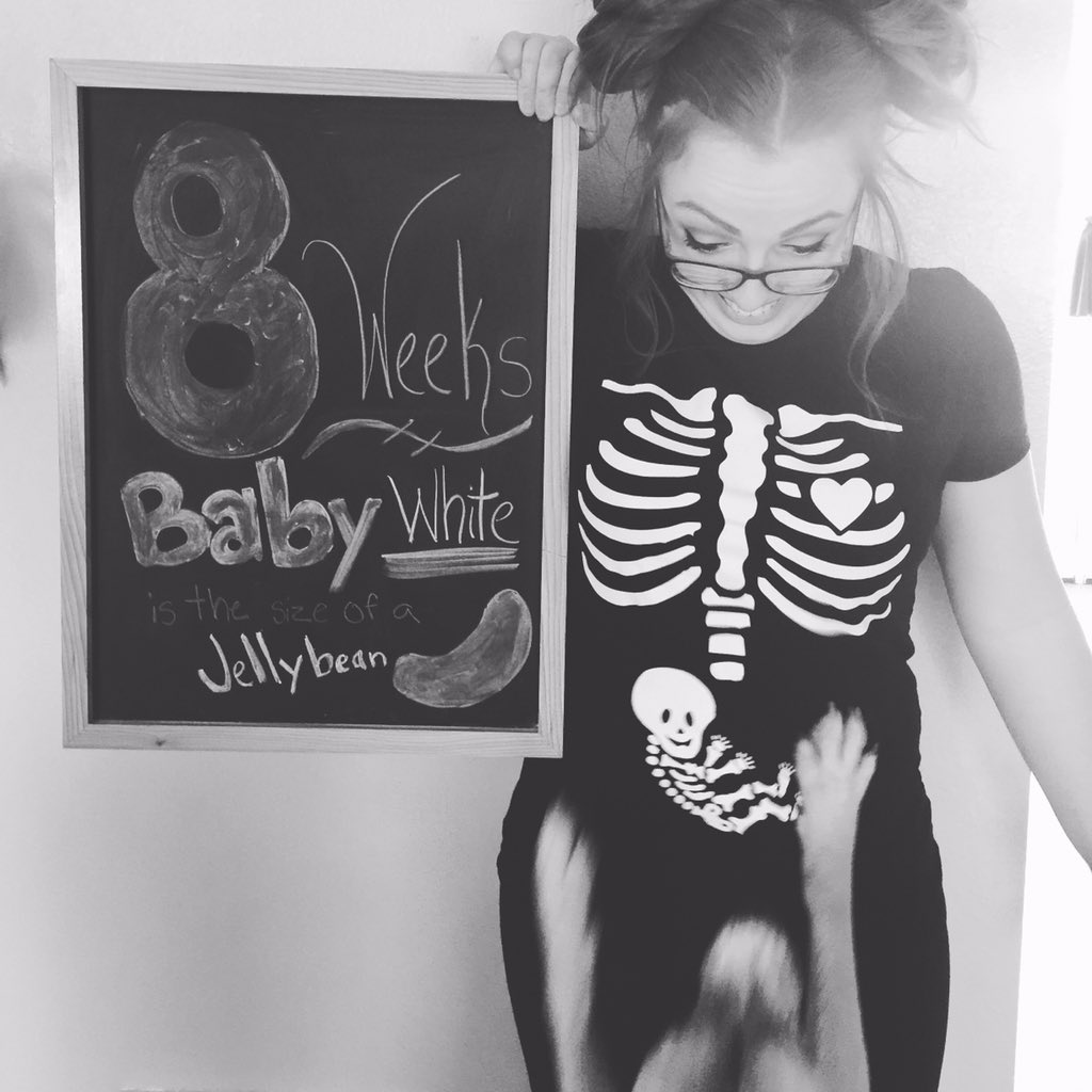princessierra29's tweet photo. #babymutant #pregnancy #whendoistartglowing? https://t.co/7HkMN50wdP