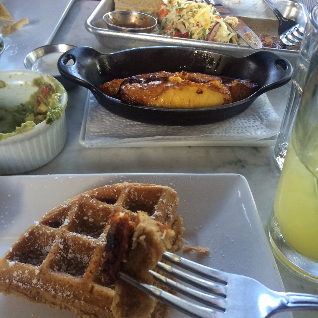 You gotta try the chicken and waffles AND the plantains at Cerveteca. #cerveteca #veniceeats