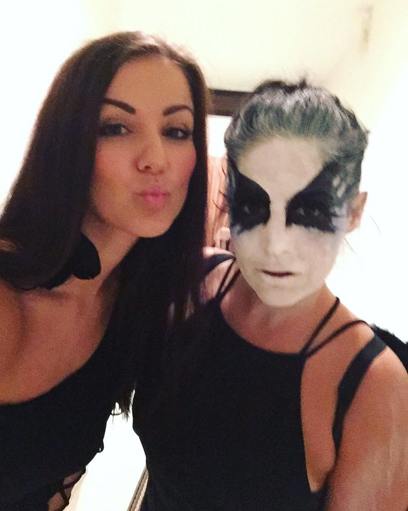 MichaelaUsi's tweet photo. #Halloween #LastNight https://t.co/J0wZyFadQ5