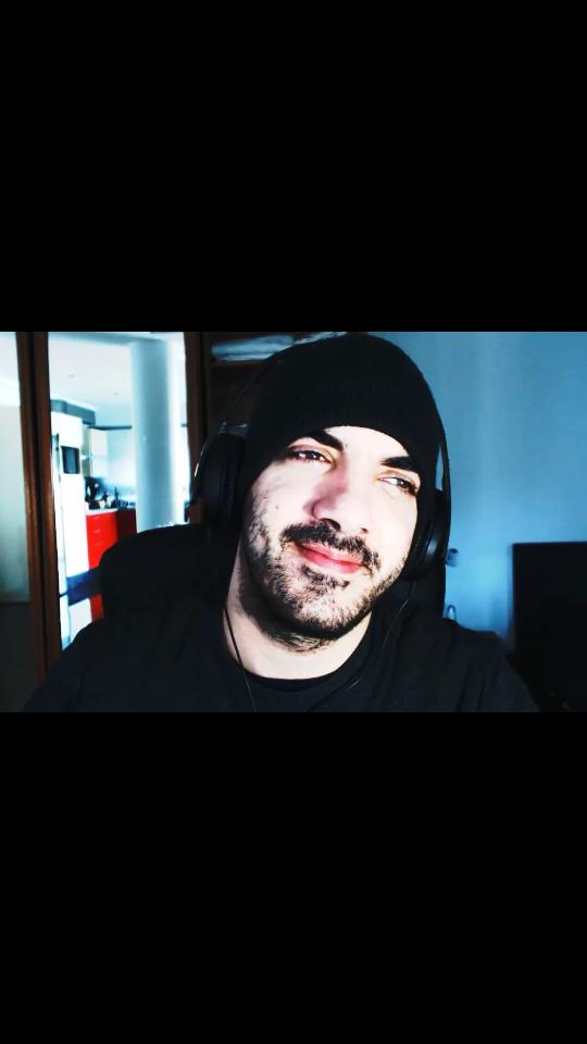 Melissa18830830's tweet photo. @TownGamePlay Cuando te enteras que mañana es lunes pero no vas a la escuela https://t.co/dbSZmese8w