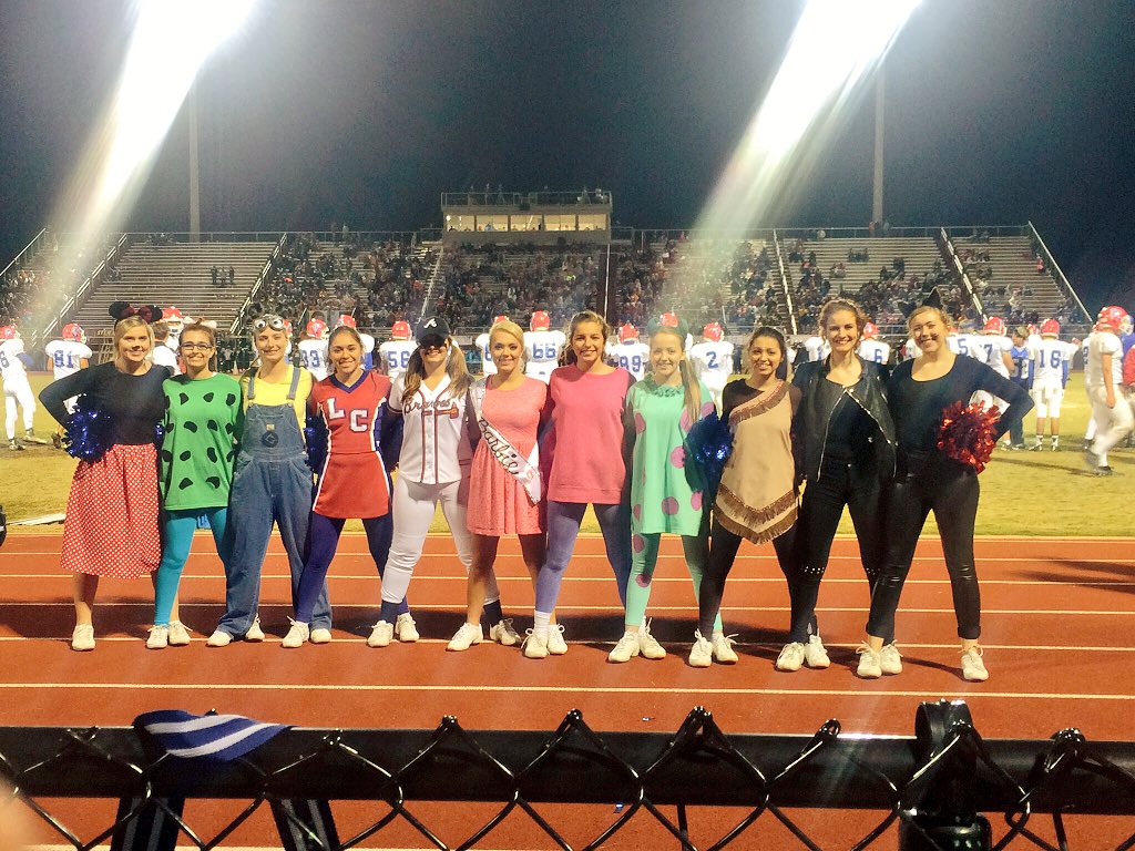 LCHS_Cheer1's tweet photo. Better late than never 👻 https://t.co/cxTI2zEyia